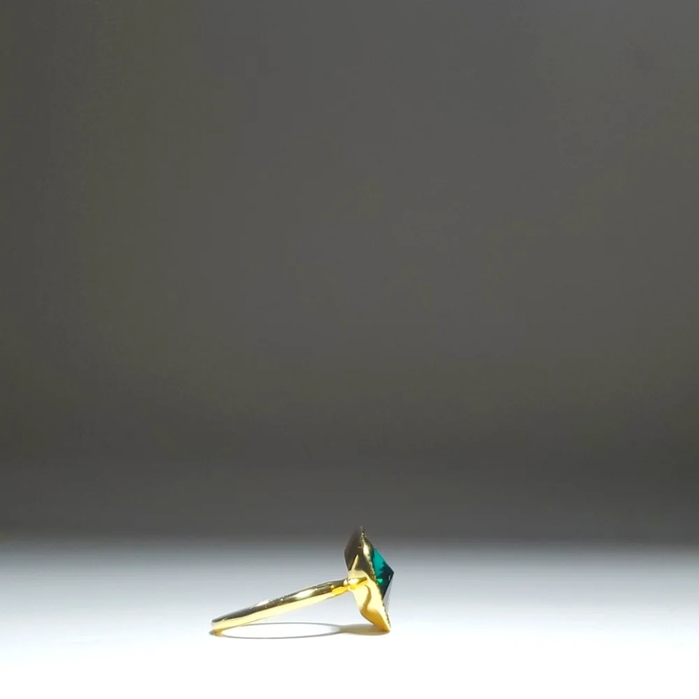 Ted Baker Rada EMERALD Crystal Rivoli Ring